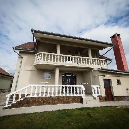 Casa Blanco 호텔 오라데아 외부 사진